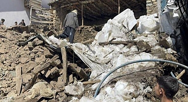 Ahır çöktü hayvanları telef oldu!