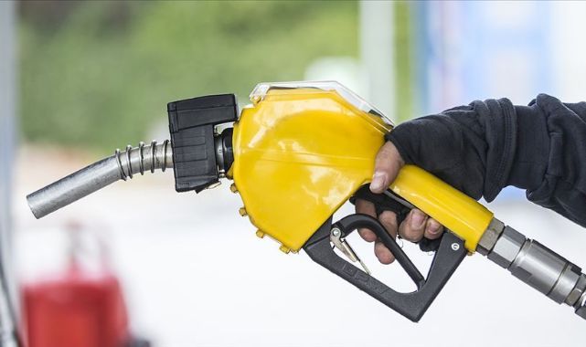 Akaryakıta tarihin en büyük zammı geliyor