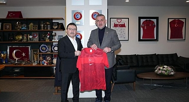 Altınok’tan TFF’ye ziyaret: Erzurumspor ve altyapı masada