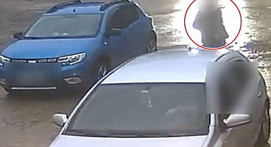 Aracın altında kalmaktan son anda kurtuldu  