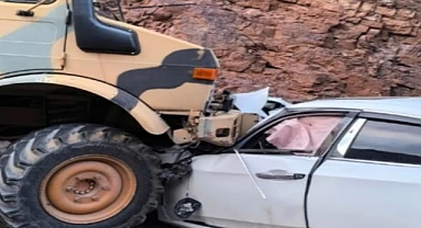 Askeri araç ile otomobil çarpıştı!