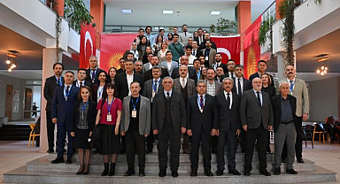 Avrasya'nın ortak hafızası Manas Üniversitesinde masaya yatırıldı