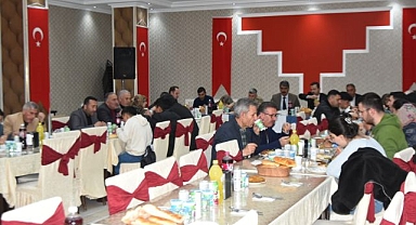 Aynı sofrada buluştular