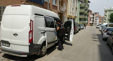 Tartıştığı babasını sırtından bıçakladı!