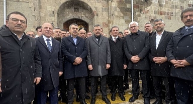 Bakan Çiftçi ve Tekin, bayram namazını Erzurum’da kıldı