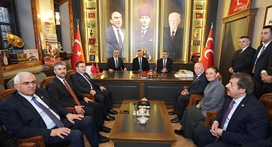 Bakan Mustafa Çiftçi ve Yusuf Tekin’den MHP’ye ziyaret