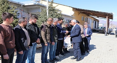 Başkan Çelebi personelle bayramlaştı   