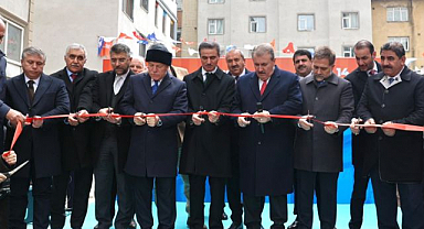 Erzurum'da 14. Halk pazarı Mumcu Mahallesi'nde açıldı