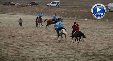Erzurum'da cirit müsabakası nefes kesti