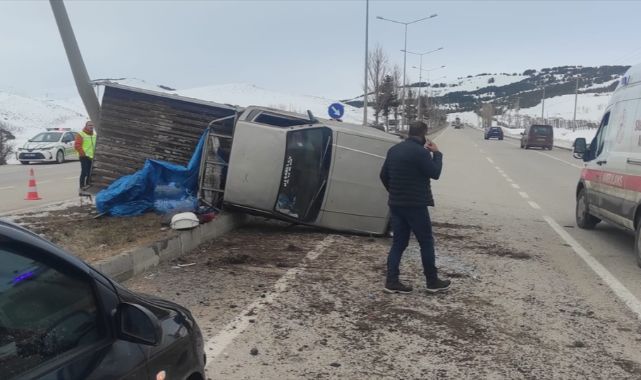Erzurum'da otomobil ile pikap çarpıştı! Feci kaza sonu oldu
