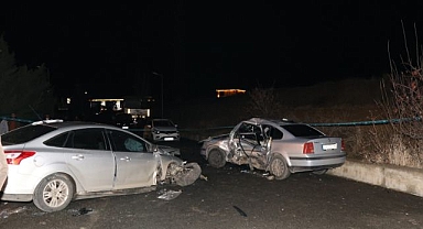 Erzurum Oltu'da feci kaza