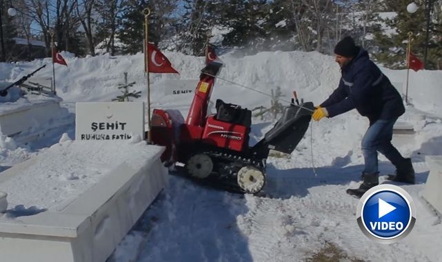 Erzurum şehitlerini unutmadı! Şehitliklerde bayram temizliği