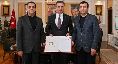 Erzurumlu iş insanından Gazze için 1 milyon lira bağış