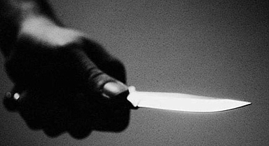 Eşini bıçakla öldüren kadına gözaltı