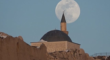 Eşsiz doğa olayı gerçekleşti 