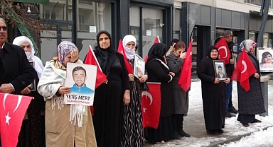 Evlat nöbetinde umutlu bekleyiş sürüyor