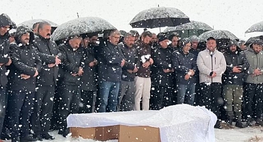 Feci kaza can aldı bir aile yok oldu 