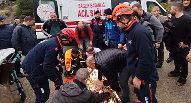 Feci kaza: uçuruma yuvarlanan araç sürücüsü ağır yaralı