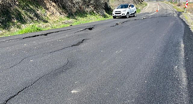 Hasarlı yol kazalara davetiye çıkarıyor