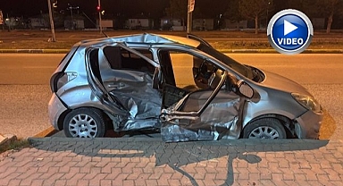 İki otomobil çarpıştı: 1’i ağır 3 yaralı