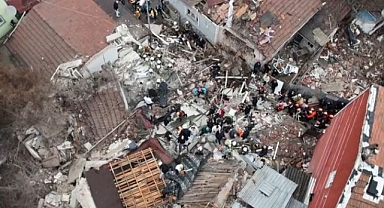 İstanbul'da bitişik halde 2 gecekondu çöktü