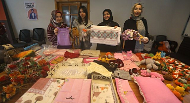 Kadınlar Gazze'ye destek için birlikte üretiyor