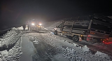 Kar yüzlerce köy yolunu kapattı!