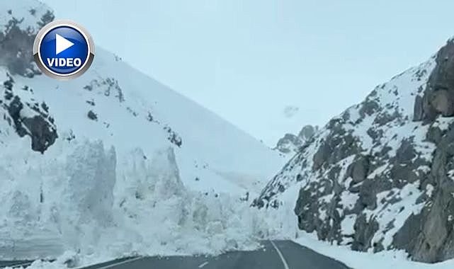 Karayoluna çığ düştü! Araçlar yolda mahsur kaldı