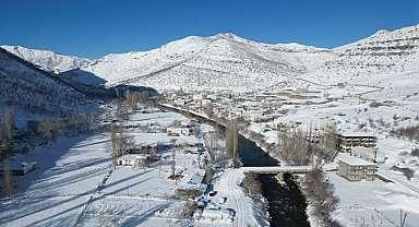 Karla kaplanan dağlar büyüledi