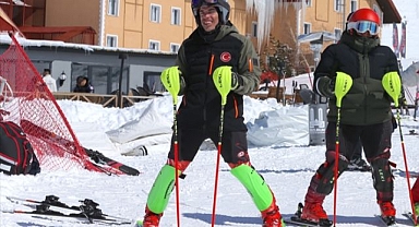 Kayağın özel ikizleri! Dünyada tekler