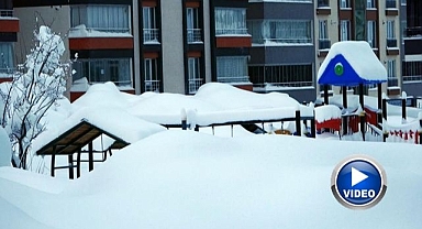 Kent mart ayında kara gömüldü