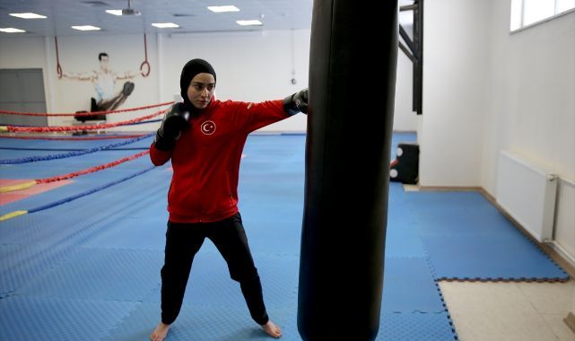 Kick boks dünya şampiyonu Korkmaz zirveye odaklandı