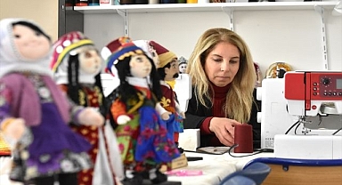 Kültürünü sanatla geleceğe taşıyor