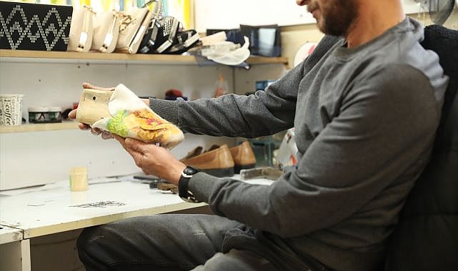 Kunduraya tel kırma sanatıyla hayat verdi