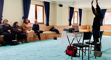 Kur'an kursu kursiyerlerine SAHA eğitimi