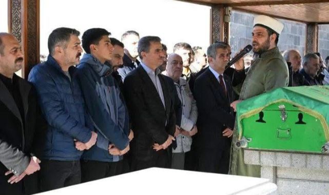 Kutlu öğretmen son yolculuğuna uğurlandı