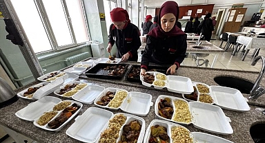 Liseli ellerden iftar bereketi