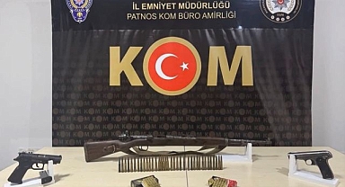 Litrelerce  kaçak akaryakıt ele geçirildi