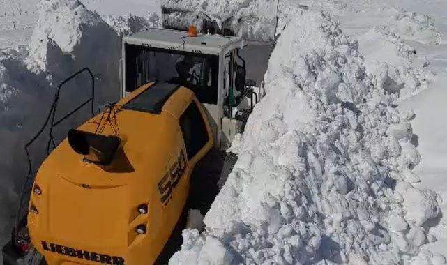Mahsur kalan vatandaşlar kurtarıldı