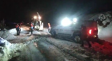 Mahsur kalanların yardımına AFAD koştu!