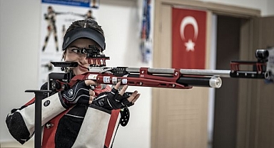 Milli atıcı Damla Köse gözünü olimpiyat madalyasına dikti