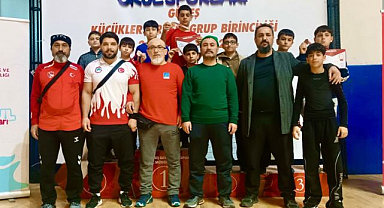 Minik güreşçilerden büyük başarı   