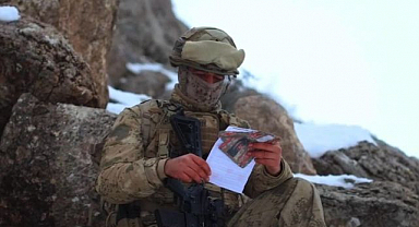 Öğrencilerin mektupları Mehmetçiğe ulaştı