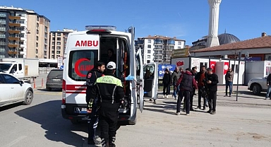 Otomobil ile motosiklet çarpıştı: 1 yaralı