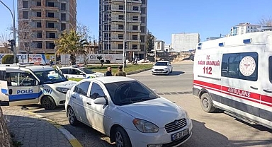 Otomobiller çarpıştı: 2 yaralı