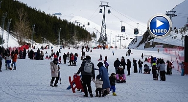 Palandöken bayramda cıvıl cıvıl