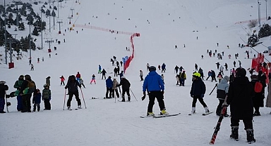 Palandöken'de kar kalınlığı rekor seviyede