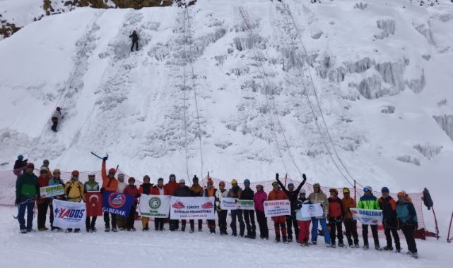 Palandöken'de nefes kesen buz tırmanışı 
