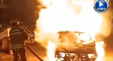 Park halindeki otomobil alevlere teslim oldu!