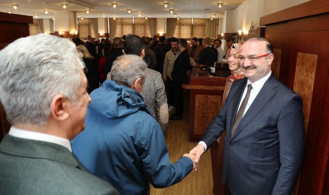 Rektör Hacımüftüoğlu üniversite ailesiyle bayramlaştı